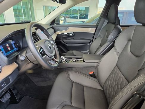 Used 2025 Volvo XC90 B6 Plus AWD/4WD image 9