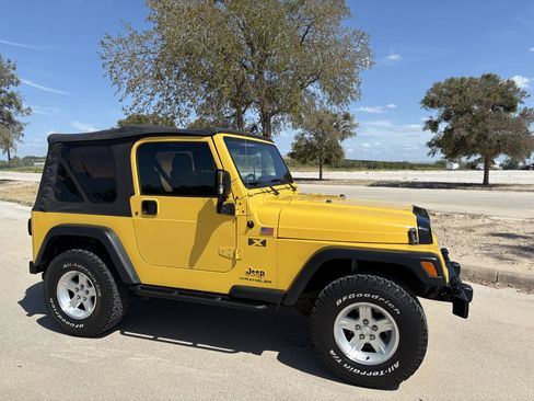 Used 2006 Jeep Wrangler X AWD/4WD image 61
