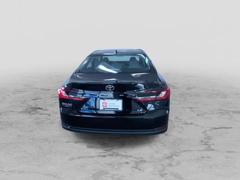 Certified 2025 Toyota Camry LE image 8