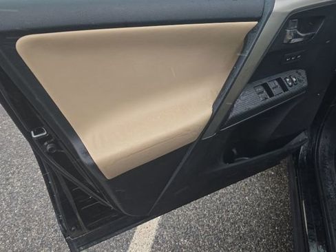 Used 2015 Toyota RAV4 Limited w/ Four Season Floor Mat Package image 9