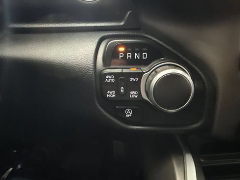 Used 2020 RAM 1500 Big Horn AWD/4WD image 22