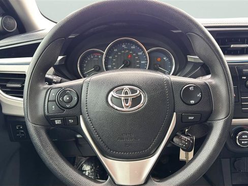 Used 2016 Toyota Corolla LE FWD image 23