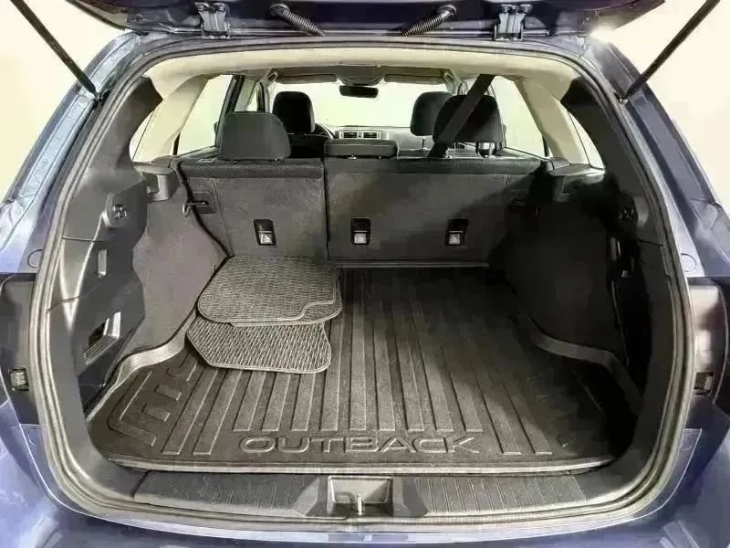Used 2018 Subaru Outback 2.5i AWD/4WD image 16