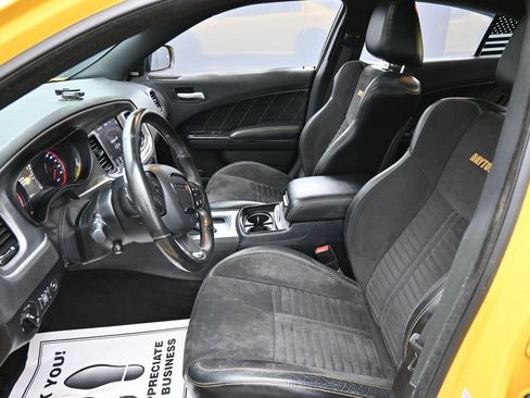Used 2017 Dodge Charger R/T RWD image 20