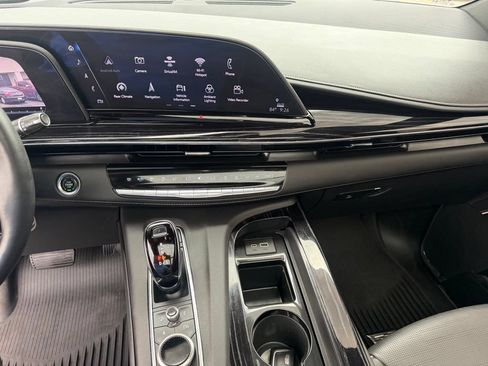 Used 2023 Cadillac Escalade Sport w/ LPO, ONYX Package AWD/4WD image 36