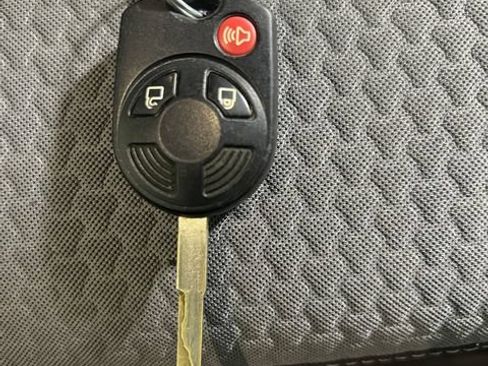 Used 2017 Ford Escape SE w/ Equipment Group 201A AWD/4WD image 25