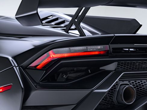 Used 2022 Lamborghini Huracan STO image 43