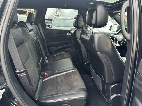 Certified 2022 Jeep Grand Cherokee Laredo X image 10