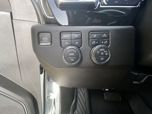 Used 2024 Chevrolet Silverado 2500 LTZ w/ LTZ Plus Package AWD/4WD image 17