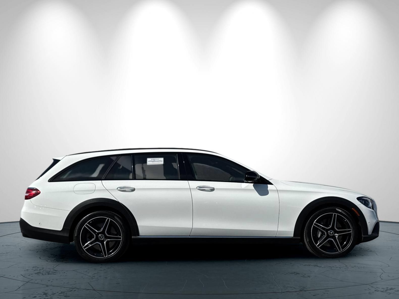 Used 2022 Mercedes-Benz E 450 4MATIC All-Terrain Wagon image 3