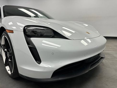 Used 2020 Porsche Taycan 4S image 15