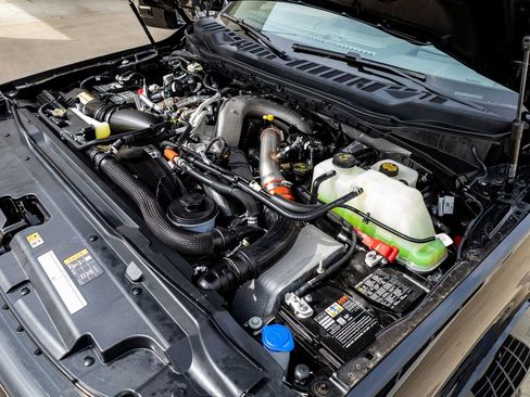 Used 2026 Ford F450 Platinum w/ Platinum Plus Package image 40