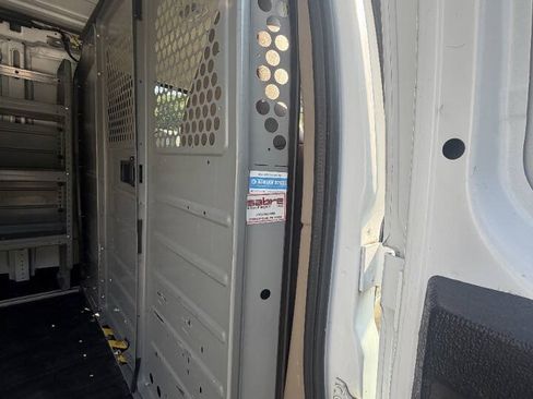 Used 2017 Chevrolet Express 2500 RWD image 14