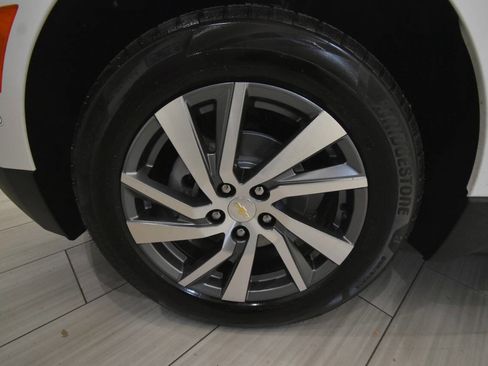 Used 2022 Chevrolet Equinox Premier AWD/4WD image 10
