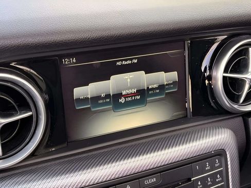 Used 2019 Mercedes-Benz SLC 300 image 22
