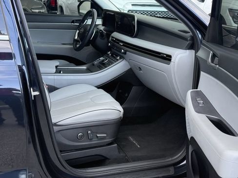 Used 2024 Hyundai Palisade SEL FWD image 15