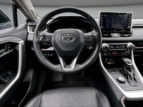 Used 2022 Toyota RAV4 Limited AWD/4WD image 8