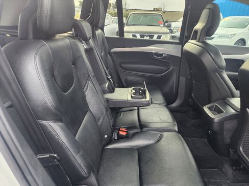 Used 2016 Volvo XC90 T5 Momentum image 26