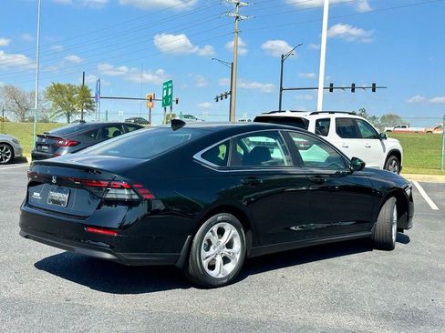 New 2026 Honda Accord LX image 23