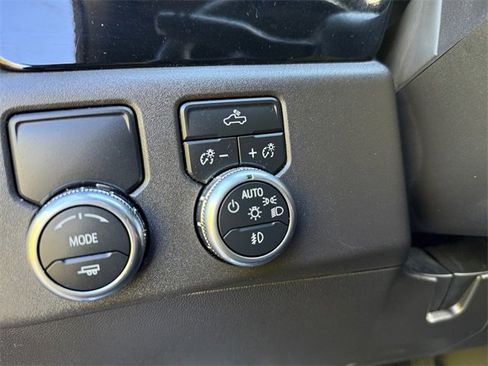 Used 2024 GMC Sierra 1500 Elevation image 14