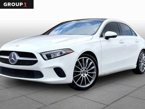 Used 2019 Mercedes-Benz A 220 image 1
