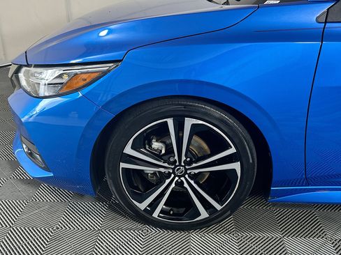 Used 2022 Nissan Sentra SR FWD image 11