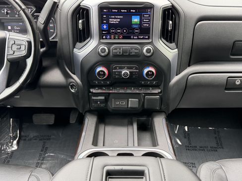 Used 2020 GMC Sierra 1500 SLT w/ SLT Premium Plus Package AWD/4WD image 23