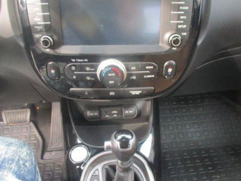 Used 2016 Kia Soul ! w/ Premium Package image 12