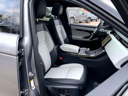 Used 2026 Land Rover Range Rover Evoque Dynamic SE image 8