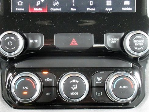 Used 2022 RAM 1500 Big Horn image 25