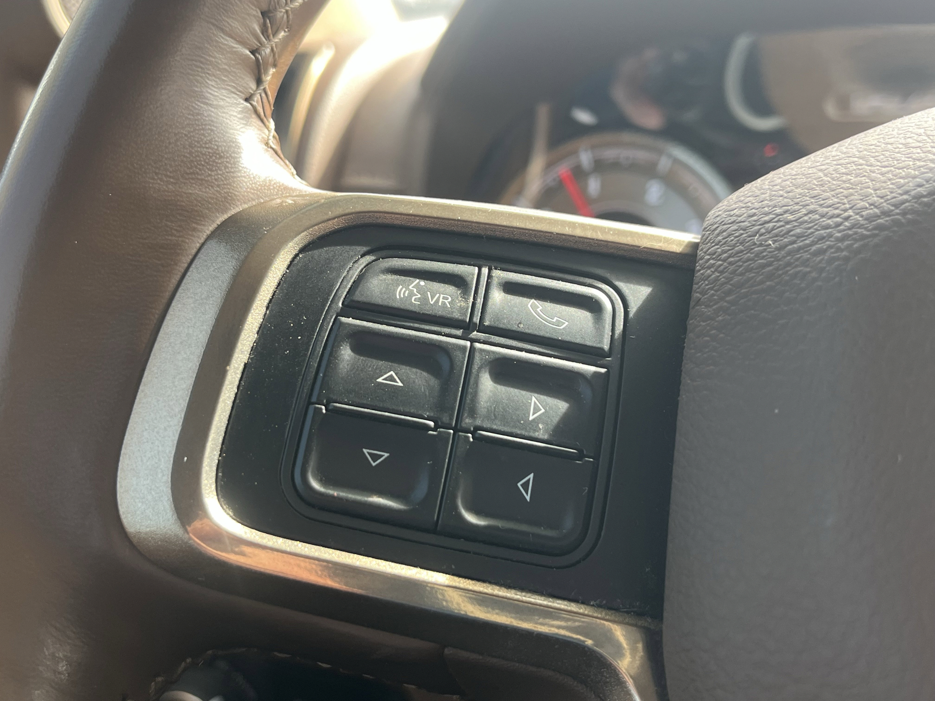 Used 2022 RAM 2500 Limited AWD/4WD image 21