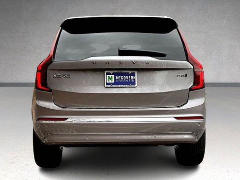 New 2026 Volvo XC90 B6 Plus w/ Protection Package Premier AWD/4WD image 4