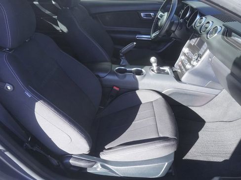 Used 2022 Ford Mustang Coupe image 22