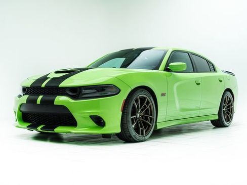 Used 2019 Dodge Charger Scat Pack w/ Navigation & Travel Group image 8