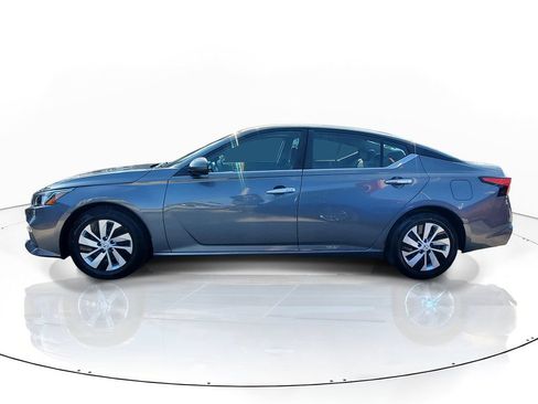 Certified 2020 Nissan Altima 2.5 S FWD image 2