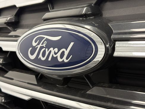 New 2026 Ford Explorer Active w/ Active Comfort Package image 12