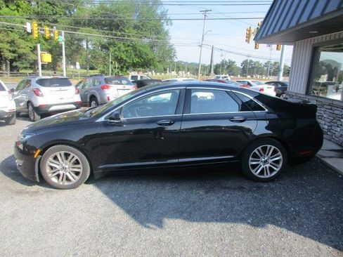 Used 2013 Lincoln MKZ FWD image 5
