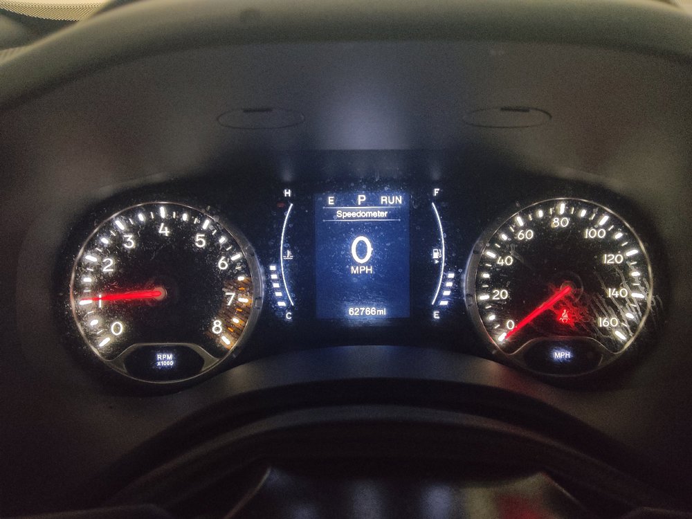 Used 2020 Jeep Renegade Latitude FWD image 23