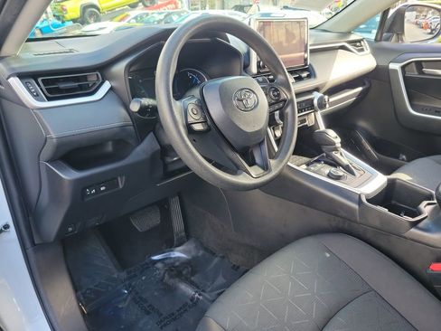 Used 2024 Toyota RAV4 XLE image 19