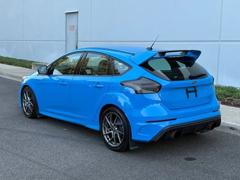 Used 2017 Ford Focus RS AWD/4WD image 3