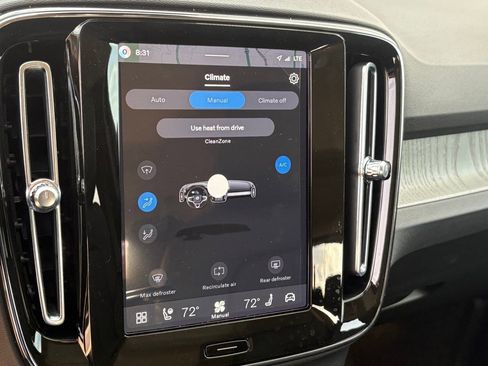 New 2026 Volvo XC40 B5 Core w/ Protection Package Premier image 16