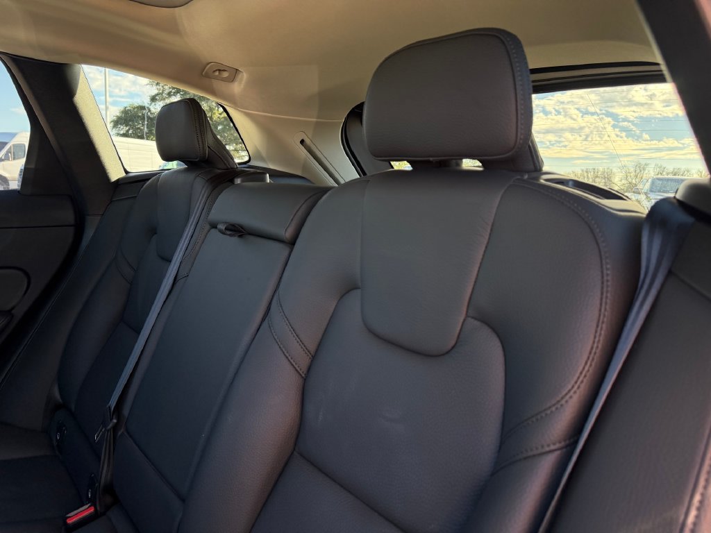Used 2025 Volvo XC60 B5 Plus w/ Climate Package AWD/4WD image 20