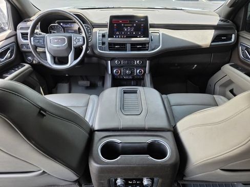 Used 2021 GMC Yukon XL SLT w/ SLT Premium Package RWD image 8