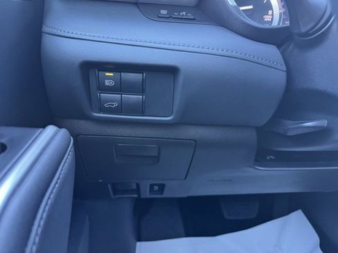 Certified 2022 Toyota Highlander XSE image 35