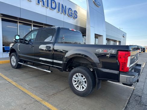 Used 2017 Ford F250 XLT image 4