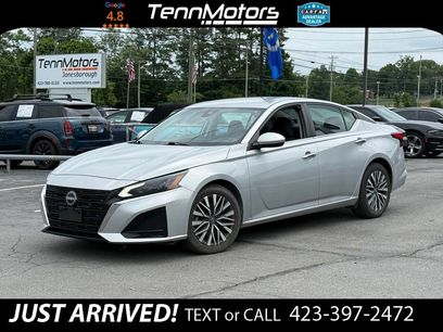 Used 2023 Nissan Altima 2.5 SV