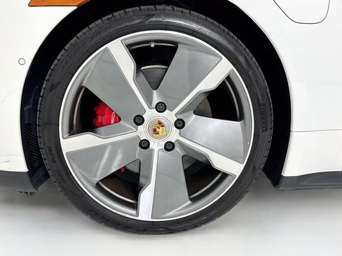 Certified 2024 Porsche Taycan 4S AWD/4WD image 11