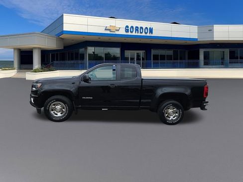 Used 2017 Chevrolet Colorado W/T w/ WT Convenience Package RWD image 2