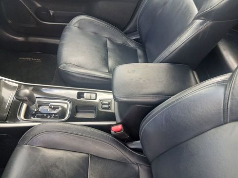 Used 2020 Mitsubishi Outlander SEL image 8