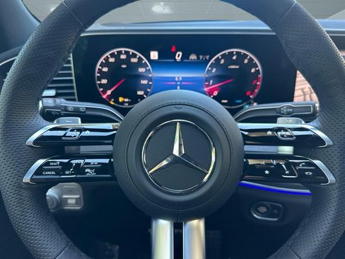 New 2026 Mercedes-Benz GLS 580 4MATIC image 16